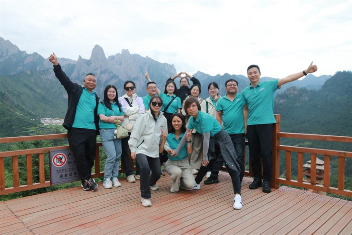 natural-field-s-summer-travel-activities.png